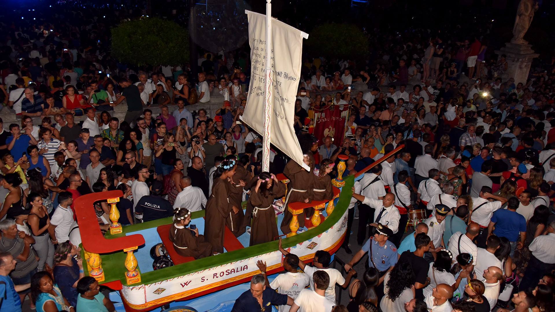 Fonte Facebook Cattedrale Fonte Facebook Cattedrale